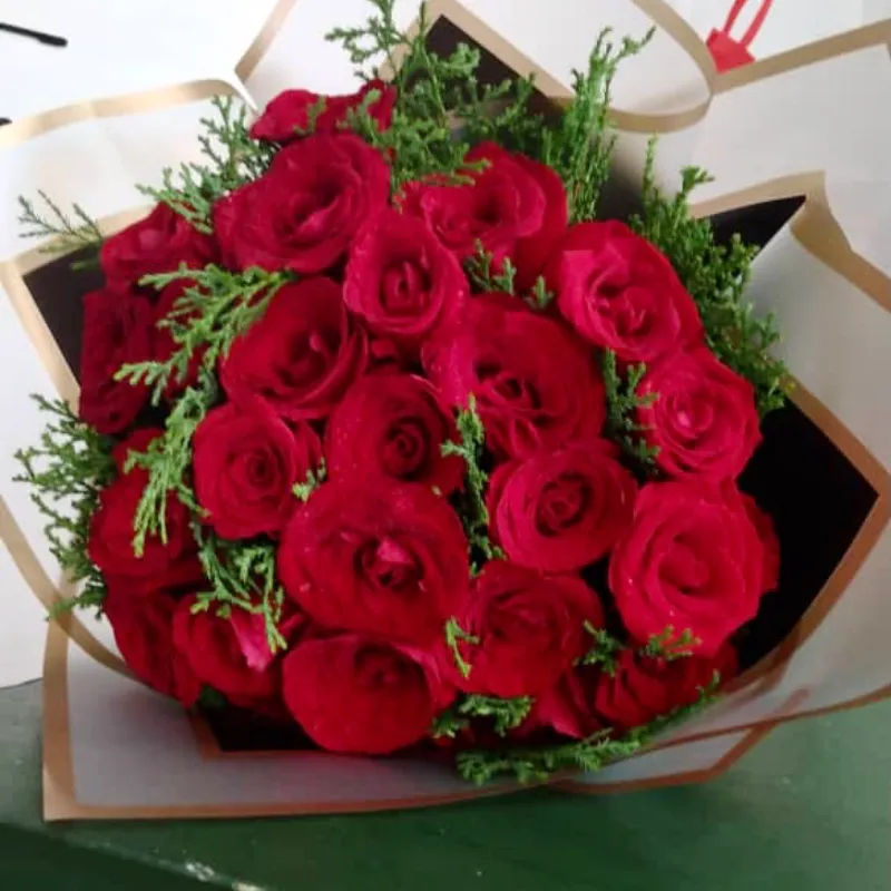 Ramo de rosas naturales nacionales