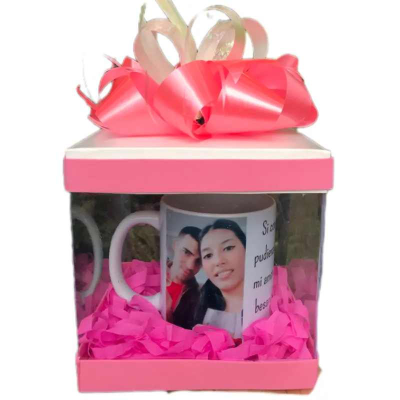 Caja de regalo con tasa personalizada