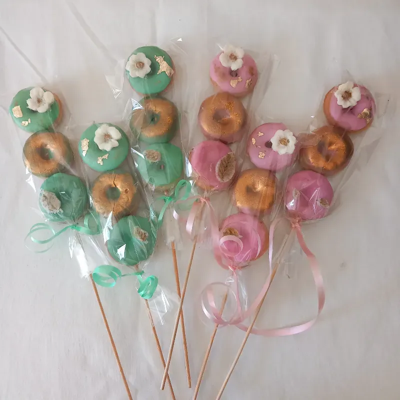 Brocheta de minidonas