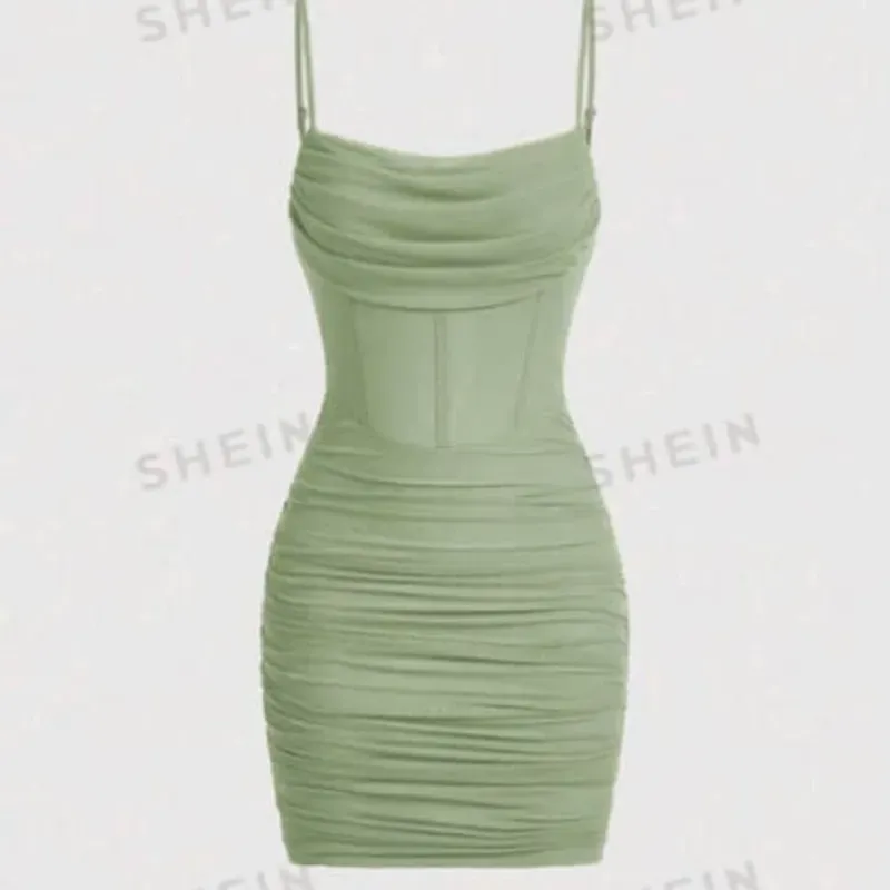  Vestido corto tul — Verde