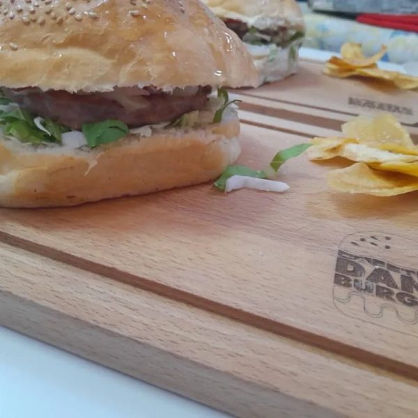 Natural de Cerdo con Queso Amarillo