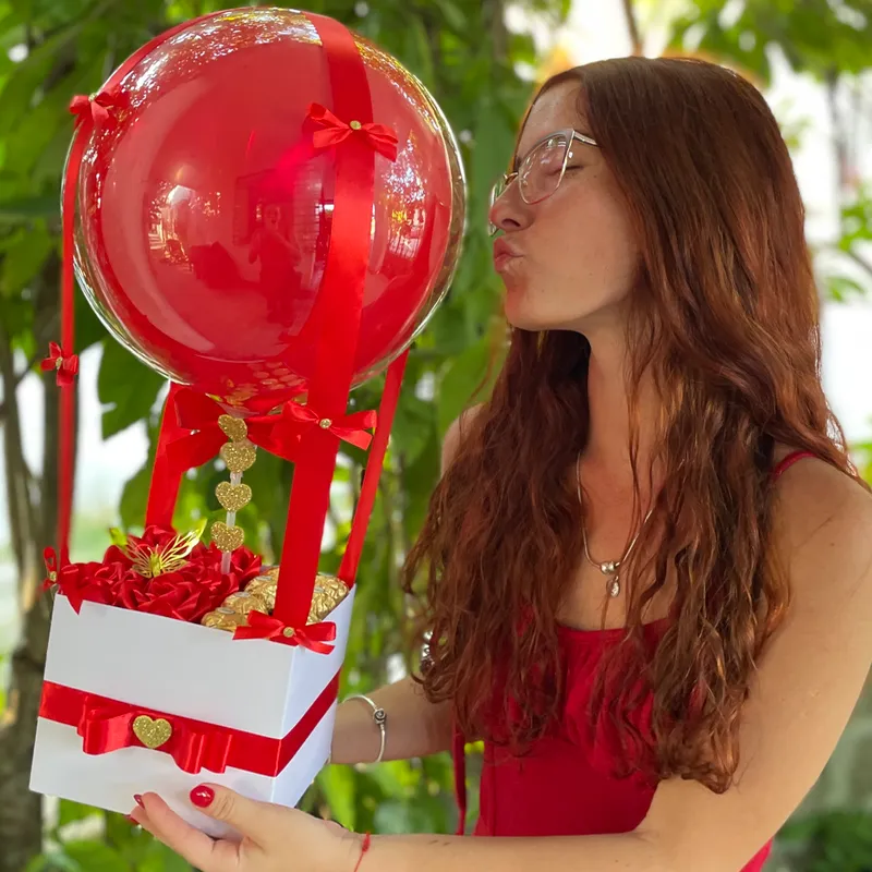 6 rosas eternas+8 Ferreros Rocher+ Globo Burbuja