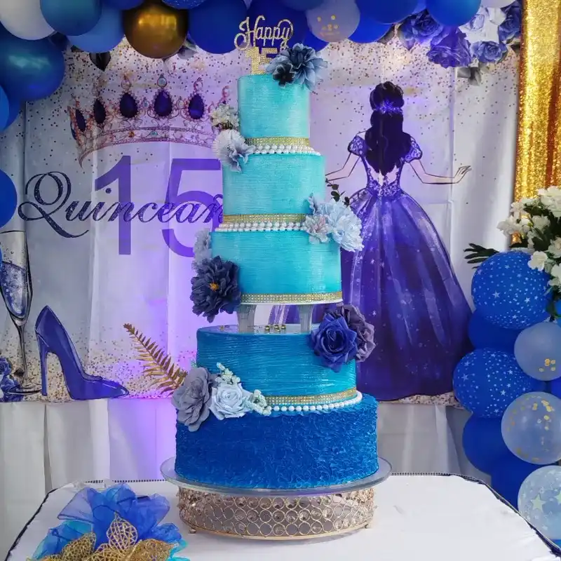 Cake de quinceañera 5p