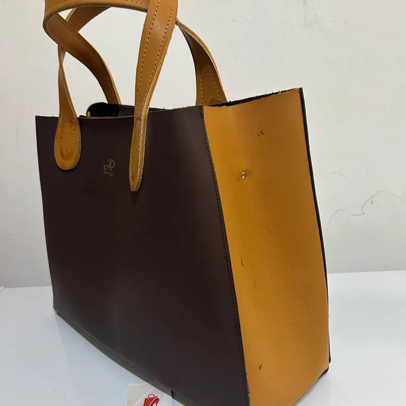 Bolso de piel azteca