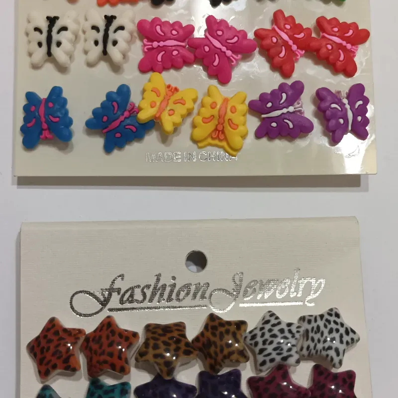 Paquetes de 9 pares de aretes