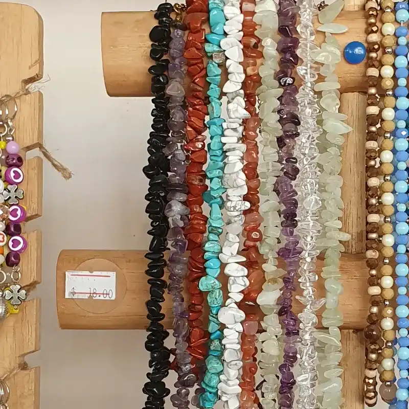 Collares de piedras naturales de cuarzo