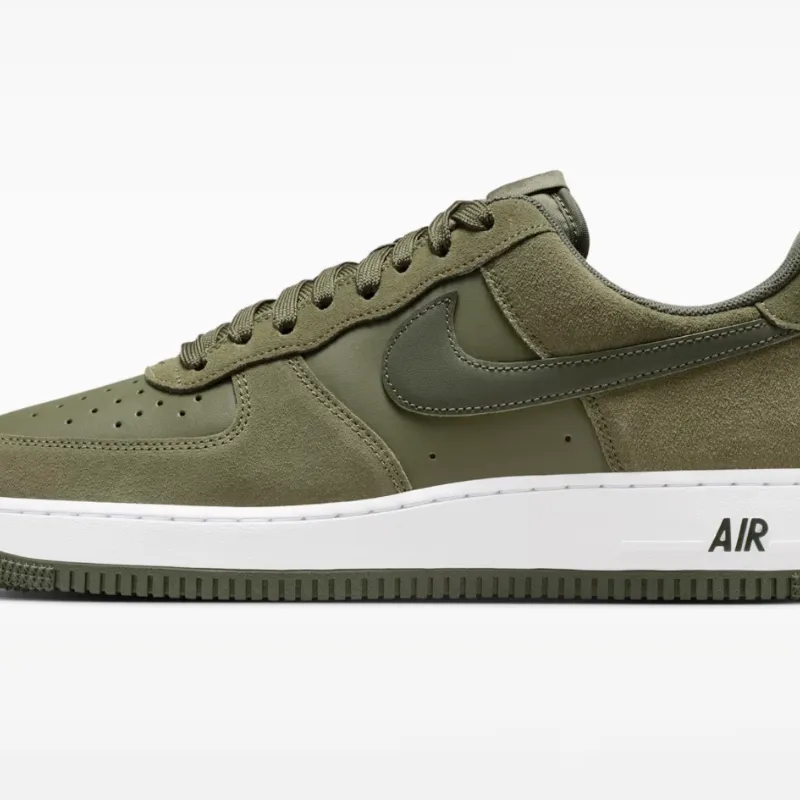 Nike Air Force 1 '07 LV8
