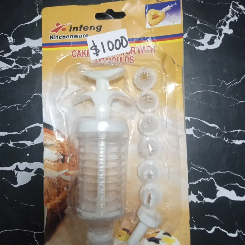 Jeringuilla con boquillas plásticas