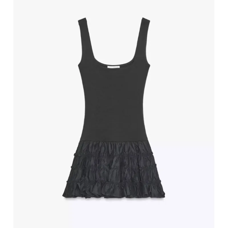 Vestido negro fruncido