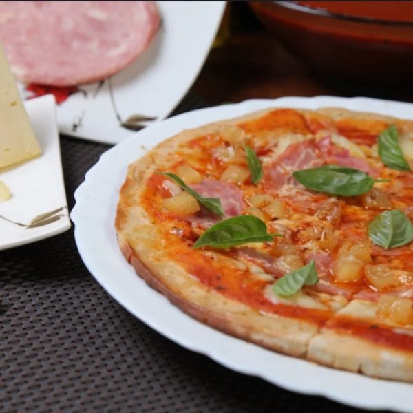 Pizza Hawaiana