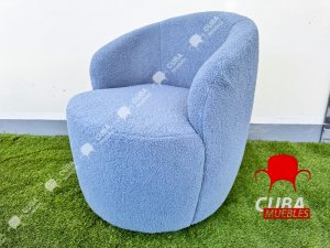 Butaca Roxy, giratoria tapizada con brazo redondo moderno, giratorio de 360 grados.