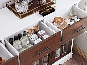 Aparador Amplio de madera color nogal. 55" más luces leds y cristales.