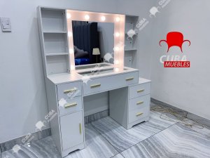Vanity - Escritorio de tocador grande de 48,8 pulgadas con espejo iluminado y toma de corriente.