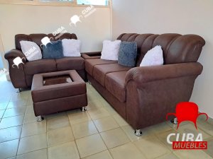 Esquinero brasileño brazo de pico en polipiel carmelita