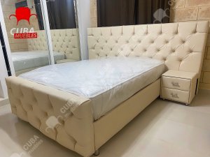 Cama FULL CAPITONÉ