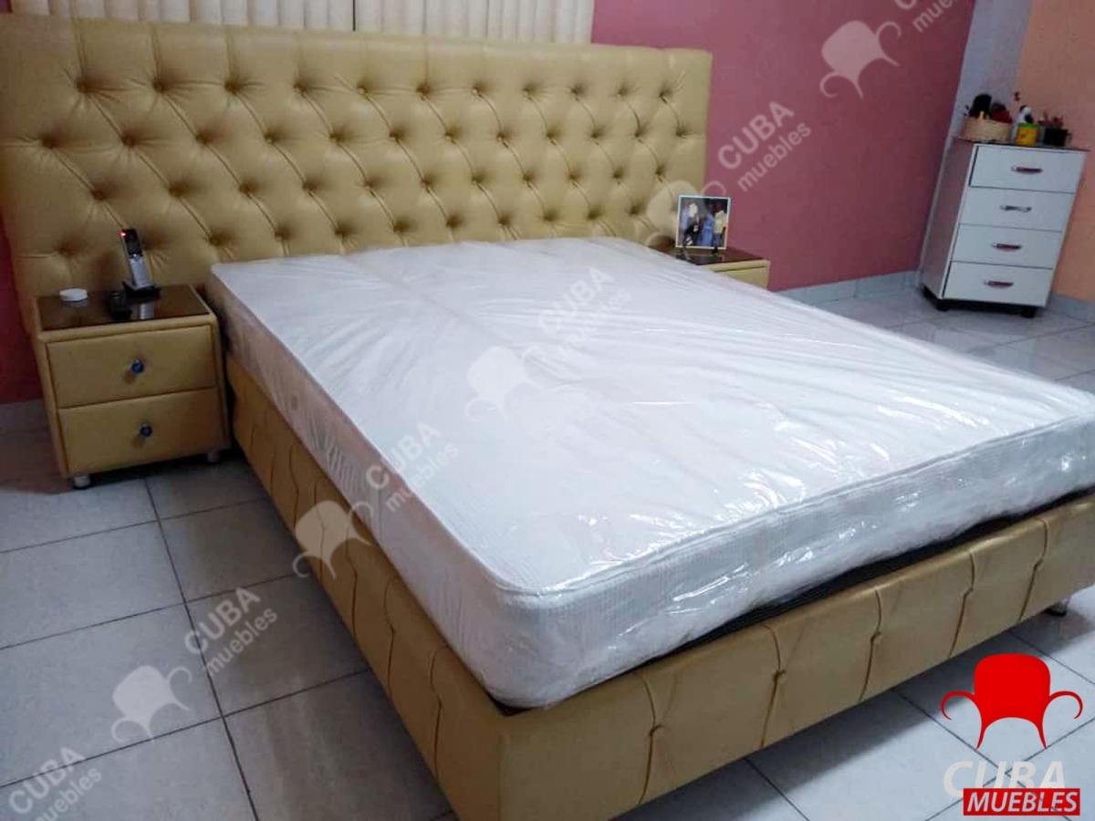 Cama Tapizada Full Queen Size