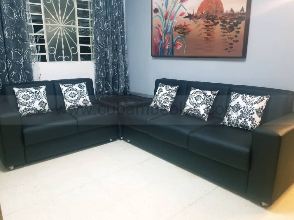 Pretty BIG Esquinero Negro