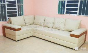 Esquinero Minimalista, ROBOTO