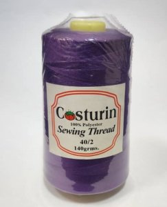 CONOS DE HILO DE COSER NO. 40/2, 100% POLIÉSTER, 5000 YARDAS DE LONGITUD, COLOR MORADO (CAJAS X 12U)