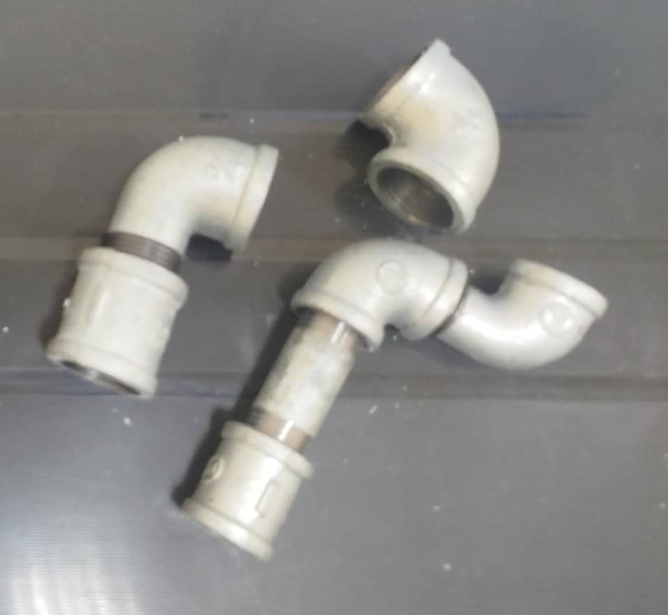 SET DE CODO ROSCA MACHO DE 90° DE ACERO GALVANIZADO 1/2" - 150LB, MARCA GRIVEN