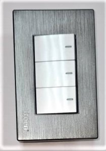 INTERRUPTOR TRIPLE, MARCA TROEN